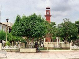 En Tomatlán, una ciudad con 35 mil habitantes, hay una zona de tolerancia donde se ejerce trabajo sexual en mujeres. ARCHIVO  /