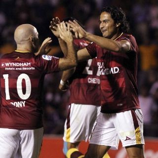 Estudiantes se despide con empate