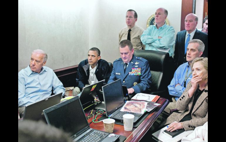 Barack Obama y sus asesores durante el operativo donde abatieron al terrorista Osama Bin Laden. AP  /