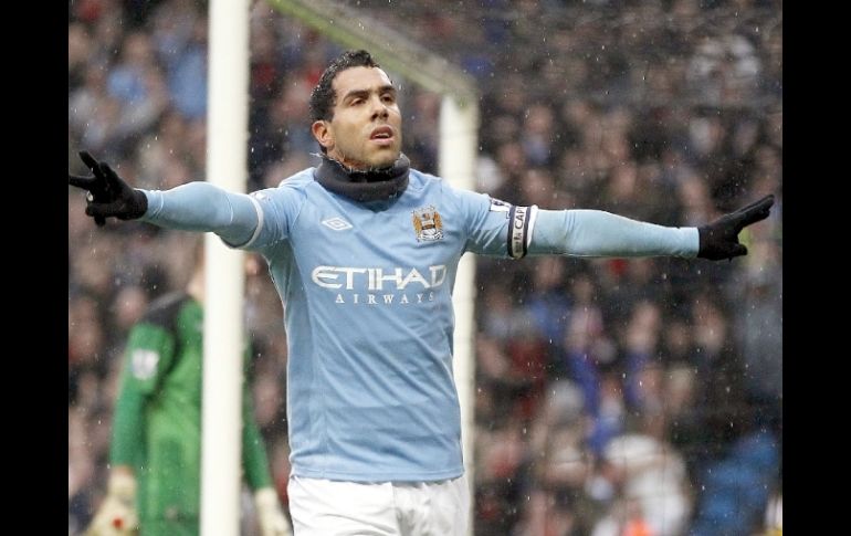 Carlos Tevez gana unos cuatro millones de pesos mexicanos a la semana. ARCHIVO  /