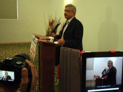 López Obrador aseguró que el próximo lunes junto con Cuauhtémoc Cárdenas presentarán una propuesta en materia energética. ARCHIVO  /