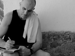 McDougall comprendió que el hábito de correr distancias largas estaba bien arraigado a la cultura tarahumara. ESPECIAL  /