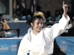 Edna Carrillo logró su plaza olímpica en la categoría de menos de 48 kilogramos. MEXSPORT  /