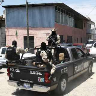 Matan a hombre en finca con arsenal