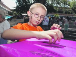 Niños y adolescentes de seis a 15 años hicieron uso del derecho de expresión al responder la encuesta sobre temas de interés público.  /