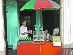 En Cuba ya hay más de 370 mil  empleados por cuenta propia o “cuentapropistas”.  /