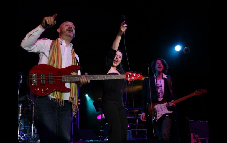 Tres décadas después de su formación, la banda española ofreció su primer concierto en la ciudad, el domingo pasado.  /