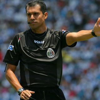 Dan a conocer los árbitros para juegos de la Liguilla