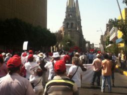 Un contingente que abarcaba casi cinco cuadras, colapsó las vialidades del primer cuadro de la ciudad.  /