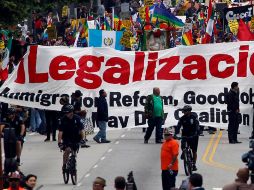 Los manifestantes cantaron consignas como Sí se puede. AP  /