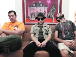 Fernando M. Aguilar, Pablo Polanco y Justin Moreno, quienes inauguran el proyecto de promoción artística López Mestas.  /