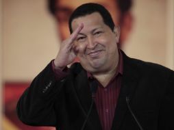 Hugo Chávez es acusado de realizar inversiones millonarias para la formación y adiestramiento de milicianos. ARCHIVO  /