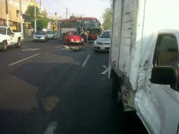 Tras el percance quedaron totalmente obstruidos a la circulación tres de los cuatro carriles de la vía, con dirección a la Zona Centro.  /