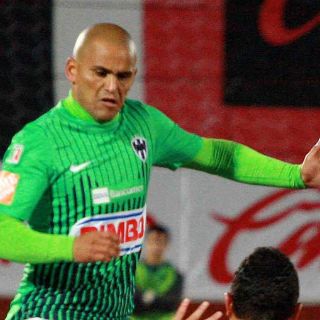 Suazo ve al Monterrey en las semifinales
