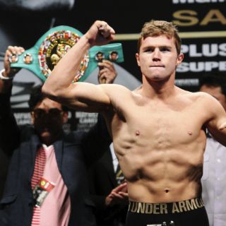 'Canelo' marca peso reglamentario