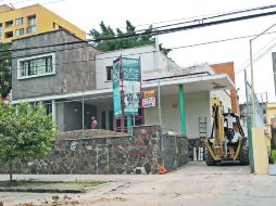 La casa a la que se le demolió una parte está ubicada en la calle Lerdo de Tejada 2076, entre Chapultepec y Marsella.  /