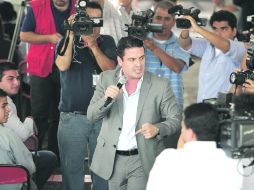 Aristóteles Sandoval expone sus propuestas de gobierno ante alumnos de la UTEG.  /