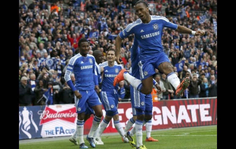 Didier Drogba celebra el gol que les dio el triunfo. REUTERS  /