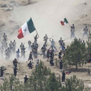 Escenifican Batalla del 5 de Mayo en Puebla