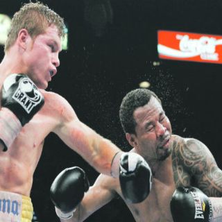 Saúl Álvarez le quita lo dulce a ''Sugar'' Shane Mosley