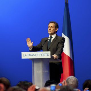 Sarkozy reconoce la derrota y desea buena suerte a Hollande