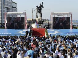 Libaneses en la plaza de los Mártires de Beirut. EFE  /