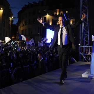 Gana Hollande con el 51.67% de los votos
