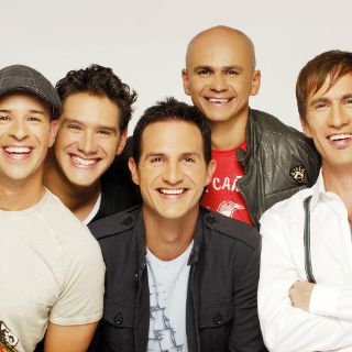 Regresa Magneto a los escenarios por petición de fanáticas