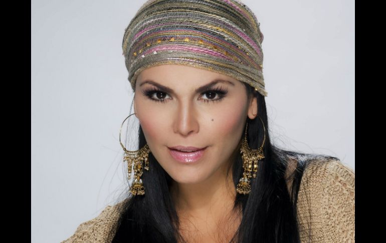 Olga Tañón, una de las artistas latinas más activas en las redes sociales y quien estudia una propuesta para su primer reality. EFE  /