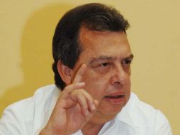 Ángel Aguirre Rivero habló de otorgar seguridad a algunos candidatos del PRI. ARCHIVO  /
