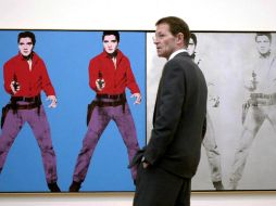 También de Warhol, se pondrá a la venta ''Flores de diez pies''. En la imagen sus piezas de Elvis Presley. ARCHIVO  /