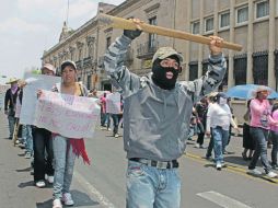 Alrededor de 500 agremiados de la Coordinadora de Universitarios en Lucha marcharon por el Centro de Morelia. EL UNIVERSAL  /