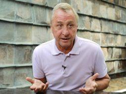 El holandés ha recomendado que todas las categorías de Chivas jueguen con el sistema 4-3-3. ARCHIVO  /