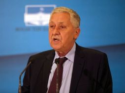 El líder de Izquierda Democrática, Fotis Kuvelis se dirige a los medios en Atenas. EFE  /