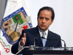 Alejandro Poiré durante la firma del convenio modificatorio del operativo ''Nuevo León Seguro''. NTX  /