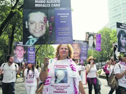 Las madres de desaparecidos  terminaron su marcha en el Monumento de la Revolución.EL UNIVERSAL  /
