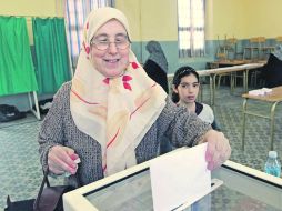 Más de nueve millones de argelinos de los cerca de 21 millones inscritos en el censo electoral, participaron con su voto.EFE  /