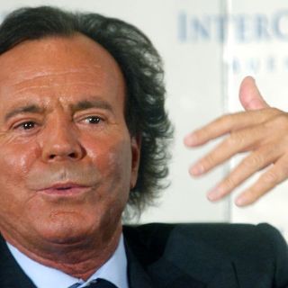 Busca fiscalía esclarecer el robo del que fue víctima Julio Iglesias