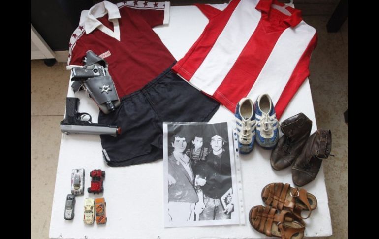 Juguetes que sobreviven a sus dueños nos enseñan lo deshumanizado de una guerra. EFE  /