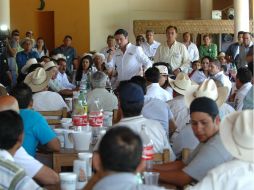 Aristóteles Sandoval aseguró que el PRI es una opción ''viable'' para aquellos que no están de acuerdo con sus candidatos. ESPECIAL  /