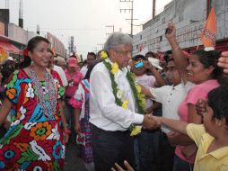 López Obrador durante su campaña por Oaxaca. ARCHIVO  /