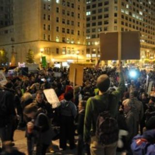 El 15-M abre una brecha entre los intelectuales