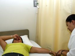 Sentir dolor generalizado en todo el cuerpo y de forma recurrente sin una causa aparente, es motivo de consulta y tratamiento. ARCHIVO  /