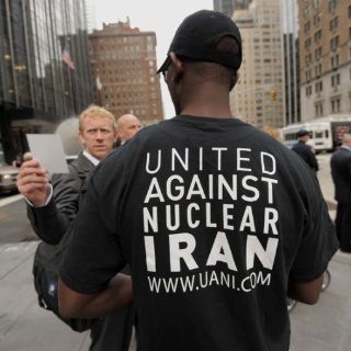 Irán avanza en activo programa armas nucleares, dicen exiliados