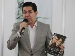 Alberto Tavira se define como un ''periodista del corazón de los político''.  /