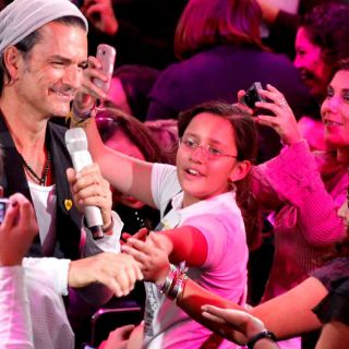 Toma Arjona con humor que en Chile lo asocien a sismos