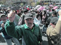 Al terminar tres días de huelga general, Bolivia es un caos tras seis semanas de conflictos laborales y sociales. EFE  /