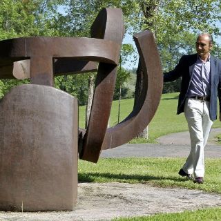 Un homenaje universal recordará a Chillida 10 años después de su muerte