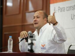 Enrique Alfaro expuso ante miembros del Colegio de Ingenieros Civiles del Estado, su sexto principio, en materia de infraestructura.  /