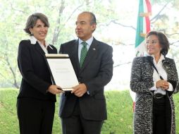 Calderón (centro) afirmó que sin calidad educativa sólo avanzan la injusticia y la inequidad. ESPECIAL  /